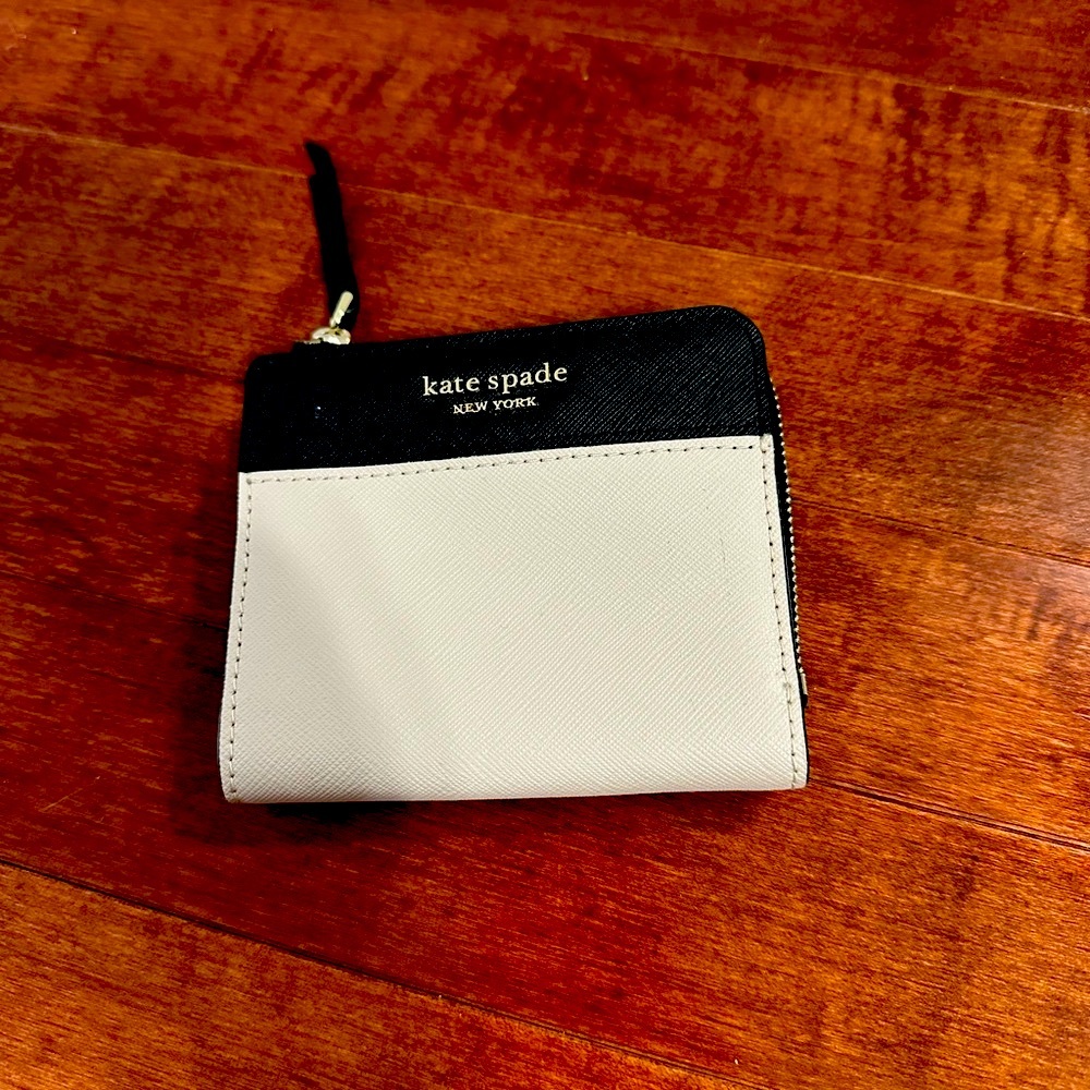 Kate Spade Black and Cream Wallet